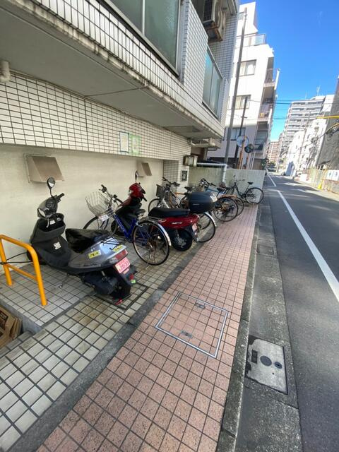 自転車駐輪場（空状況は要確認）