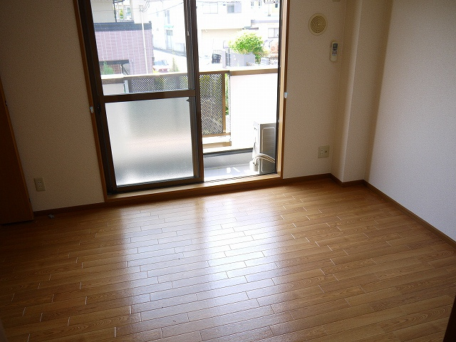 アルカザーレＮの洋室