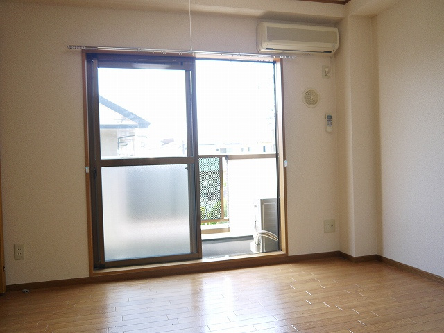 アルカザーレＮの洋室