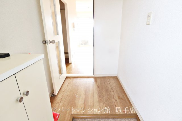 セフィラ青柳の玄関