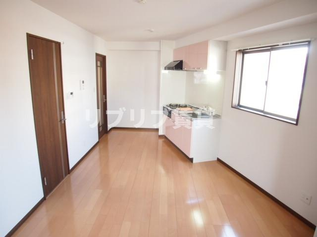 Prime Hills 千葉中央の居間・リビング