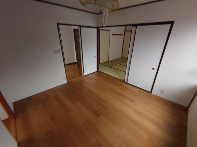 【寝室】 | 宝塚ビル