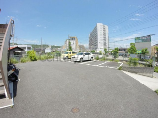 【駐車場】