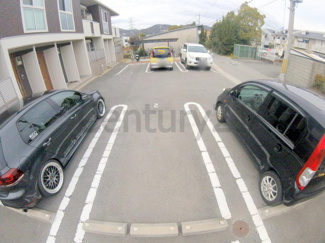 【駐車場】