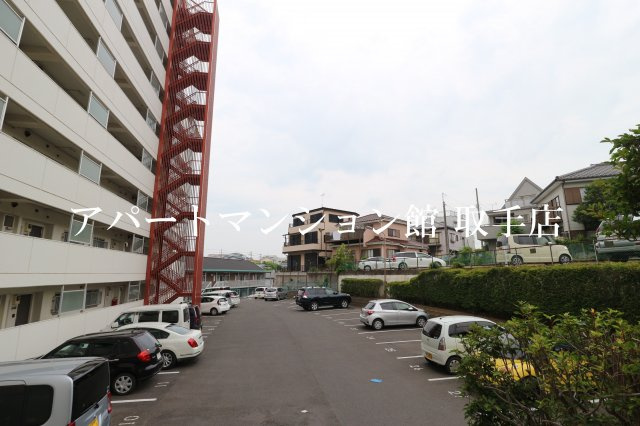 グリーンハイツ取手の駐車場