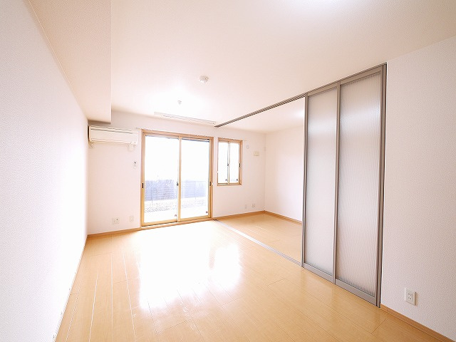 コム　アニモの居間・リビング|ゆったりとしたリビングです