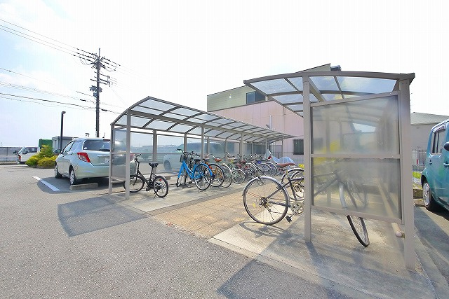 コム　アニモのその他共用部分|ゆったりとした駐輪スペース