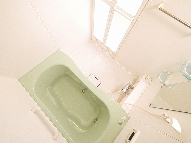 コム　アニモの浴室|落ち着いた空間のお風呂です