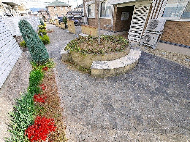 リビングタウン四条大路　Ｄ棟のエントランス|毎日通るエントランスはこのようになっています