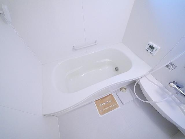 リビングタウン四条大路　Ｄ棟の浴室|きれいなお風呂です