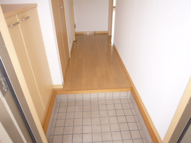 イデアルメゾンＡの玄関