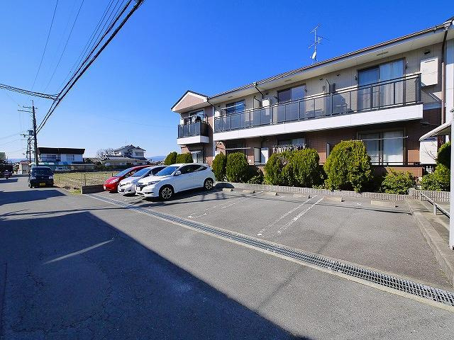 サンガーデン.Mの駐車場|駐車場があります