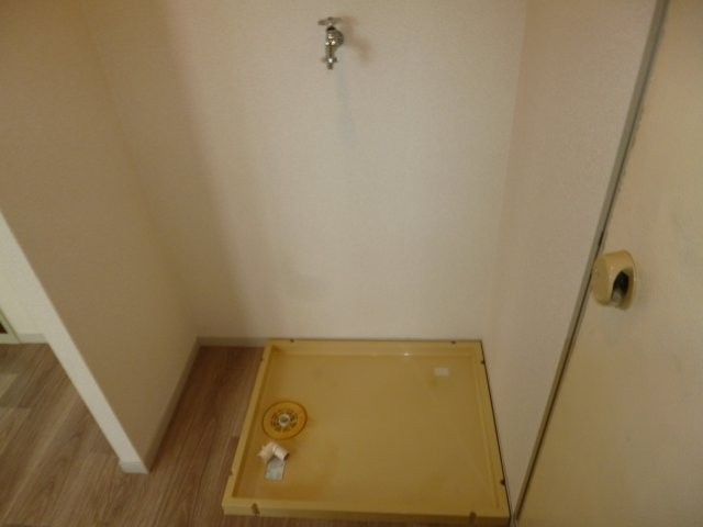 ノーブルハウスAのその他|洗濯機置き場