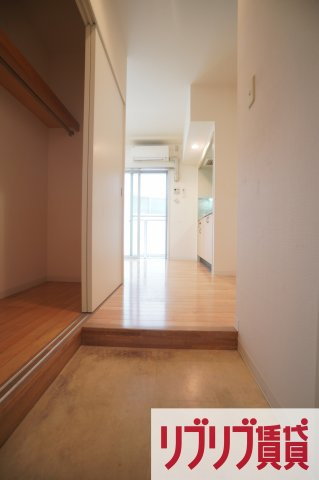 リエス千葉新宿の玄関