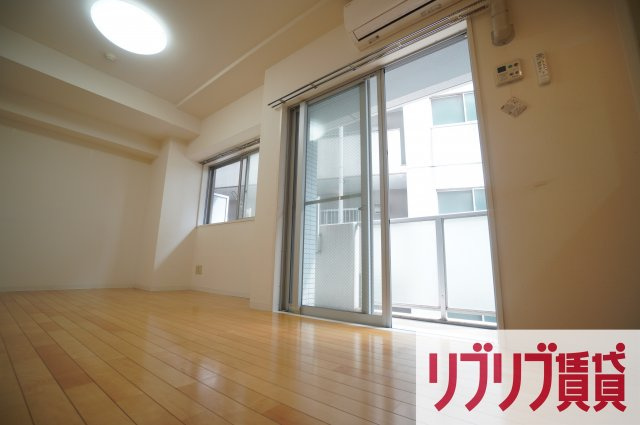 リエス千葉新宿の居間・リビング