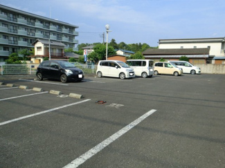 【駐車場】