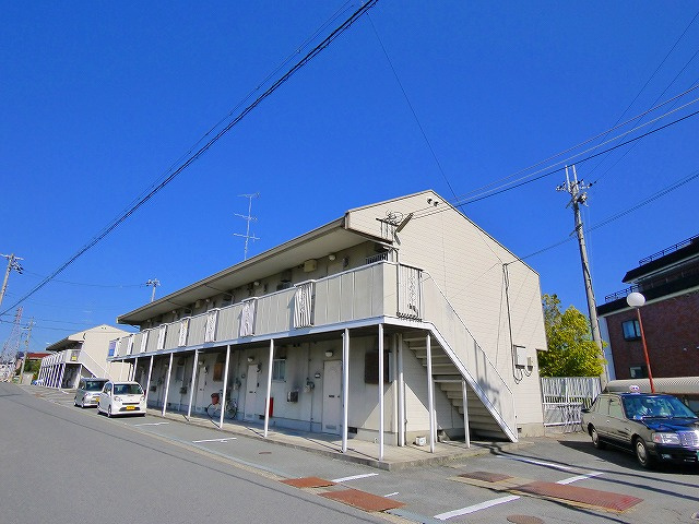 ラフォーレ中川Bの外観