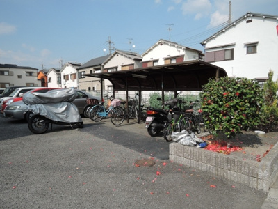 【その他共用部分】 | サンライフイナバ | ☆屋根付き駐輪場☆