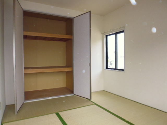 倉敷市連島町連島のアパートの収納|洋室に変更
