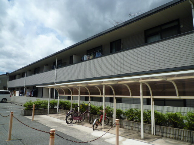 倉敷市高須賀のアパートの外観