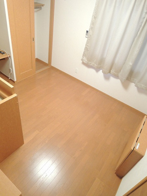 【居間・リビング】 | マロンハイツⅣ | 同タイプ室内