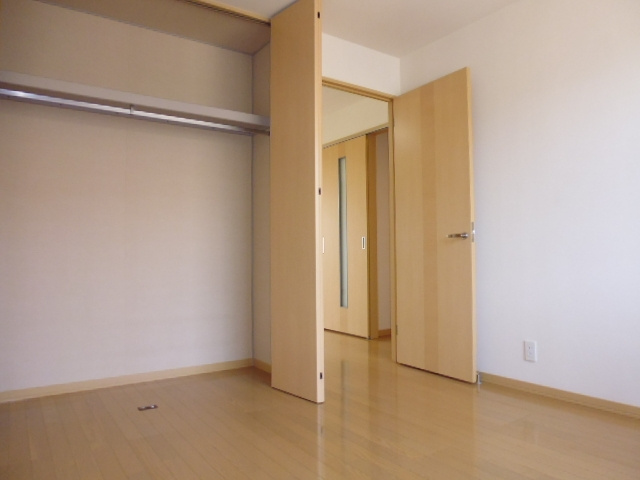 ローズ・パールＢの寝室|洋室