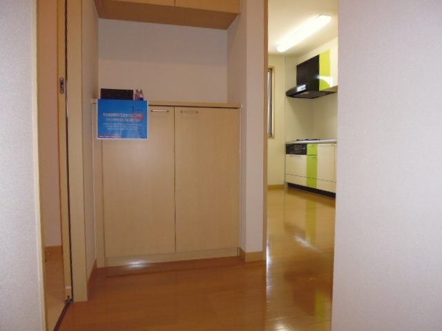 ローズ・パールＢの玄関