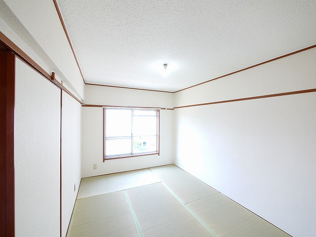 第1中村ビルの和室