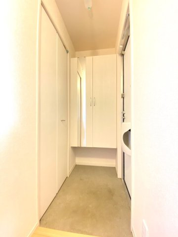 イーストヒルズ高松の玄関