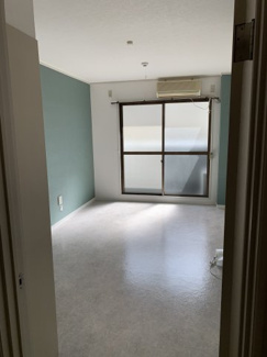 【洋室】 | 千里山ビレッヂ | 洋室７帖★