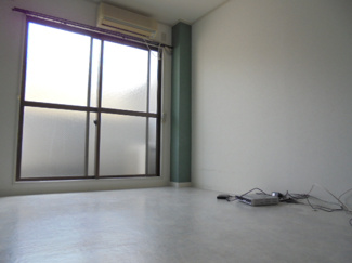 【洋室】 | 千里山ビレッヂ | 洋室７帖★