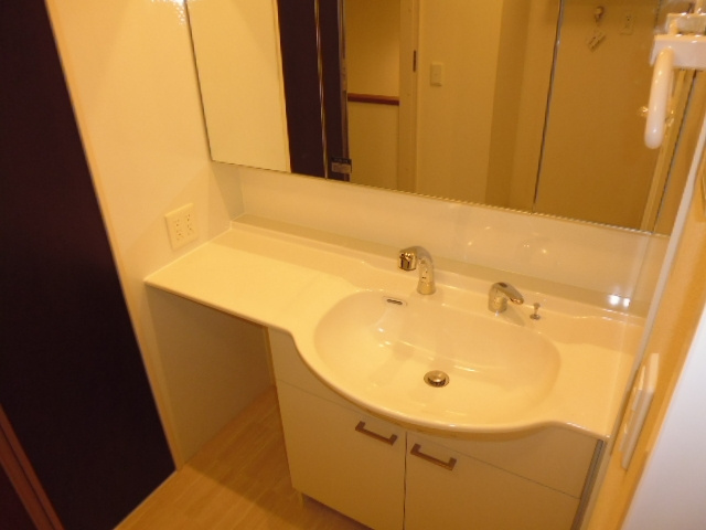 ラクス　コーフの独立洗面台|シャンプードレッサー