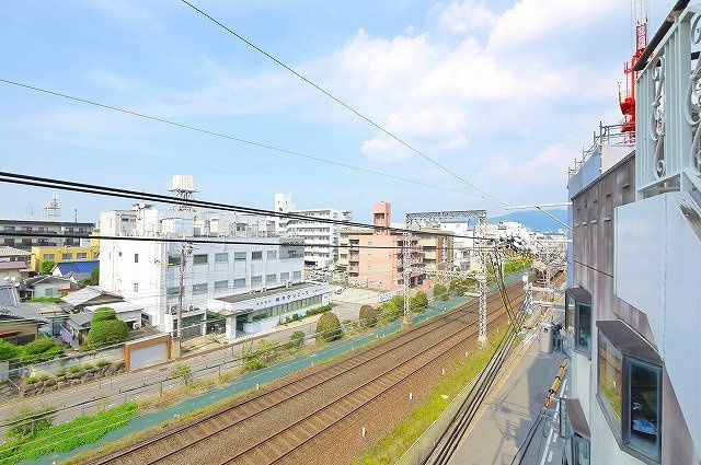 アルファクロスの展望|エレベーター