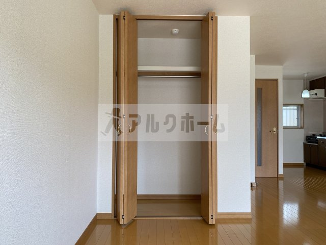 Casa de la J(カサデラジェイ)の収納|カサデラジェイ　クローゼット