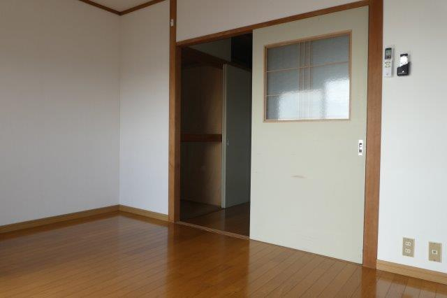野田マンションＤの洋室