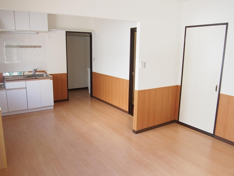 スカイハイツモリヤＢの居間・リビング