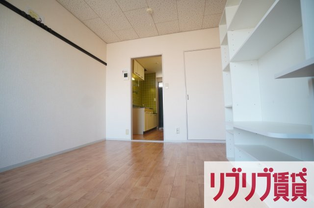 エステート葛城の居間・リビング