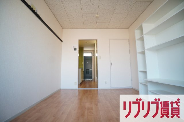 エステート葛城の居間・リビング