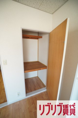 エステート葛城の収納