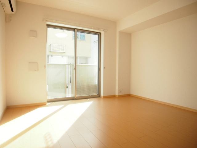 クラスターヒル・Ⅱの居間・リビング