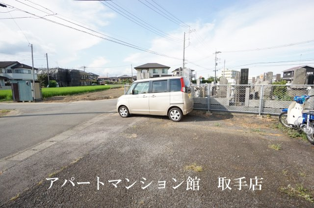 サンラフォーレ吉田の駐車場
