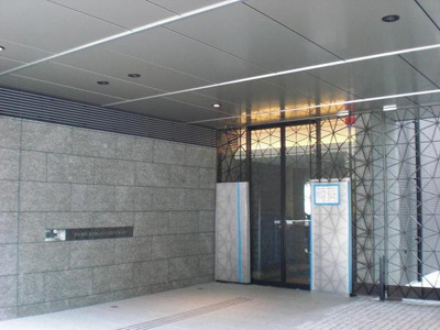 【エントランス】 | プラウド市谷柳町