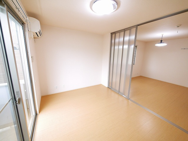 サニーコート（外山）の居間・リビング|リビングです