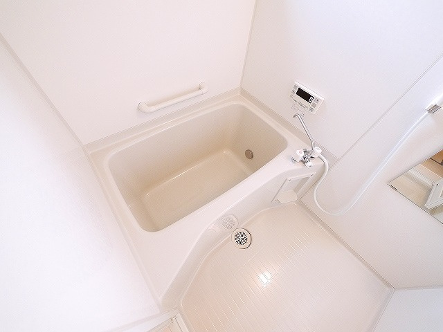 サニーコート（外山）の浴室|日々の疲れを癒すお風呂付です