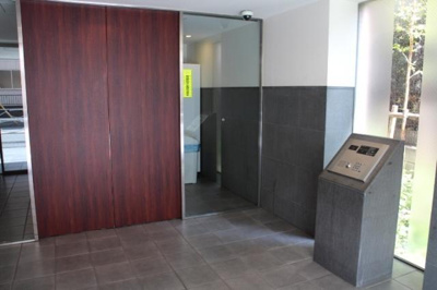 【エントランス】 | アーバンステージ用賀 | オートロックで安心！