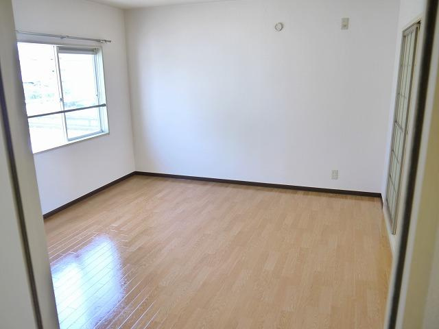 グリーンコーポ　Ａ・Ｂの洋室|ゆったりした洋室です