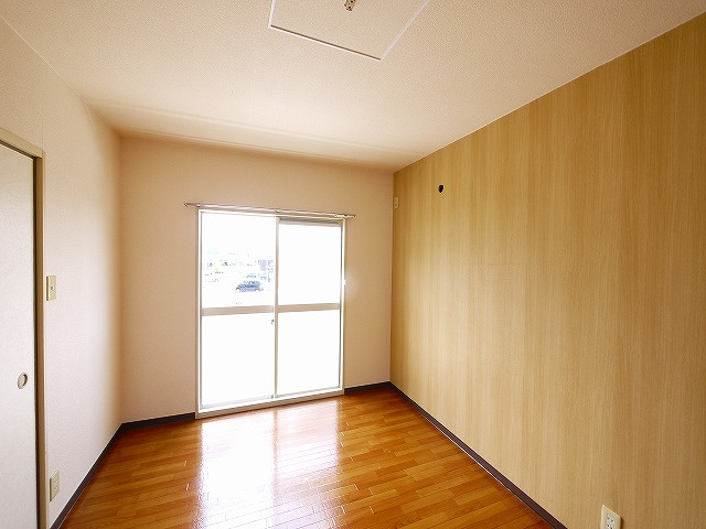 グリーンコーポ　Ａ・Ｂの洋室