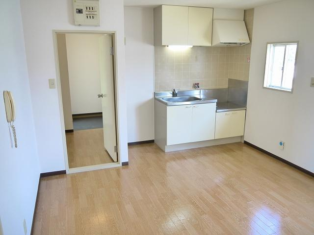 グリーンコーポ　Ａ・Ｂの居間・リビング|使いやすい居間です