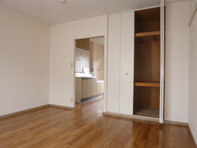 西之浦サンプラザの居間・リビング