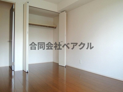 【洋室】 | ウエストビレッジ桃山B棟 | スタンダードな洋室です